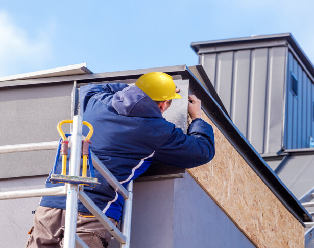 metal roof panel installer